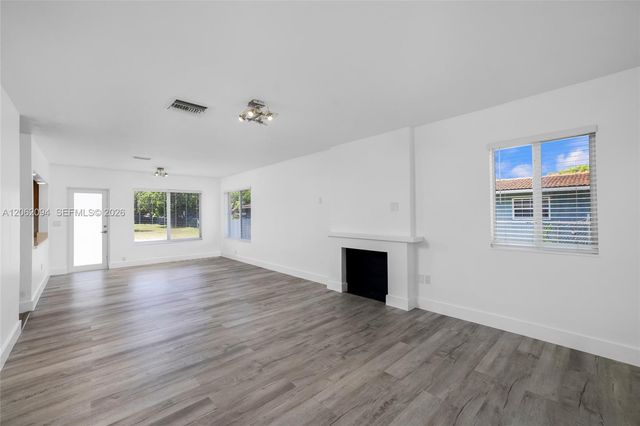 14120 NW 2nd Ave 0, Miami, FL 33168