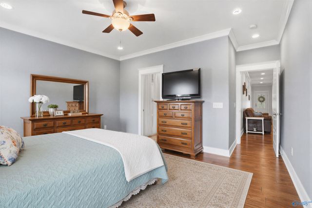2792 Cathedral Caverns Highway, Grant, AL 35747