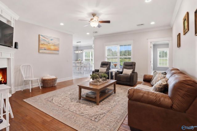 2792 Cathedral Caverns Highway, Grant, AL 35747