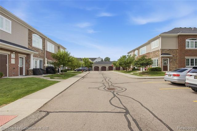 5530 Arbor Chase Drive 14, Ann Arbor, MI 48103