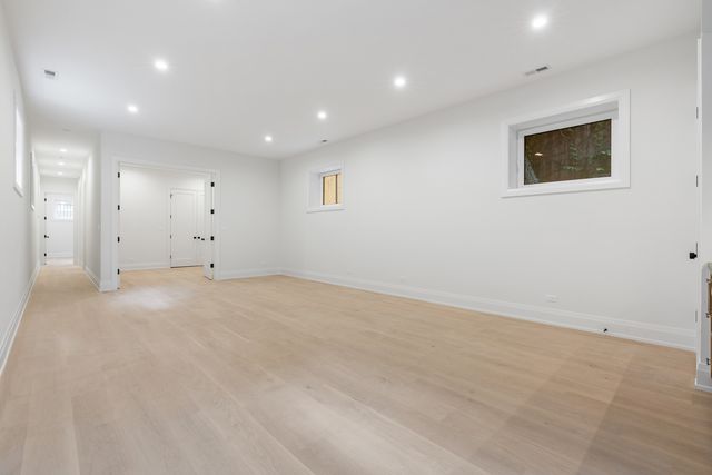 1442 W Fletcher Street, Chicago, IL 60657