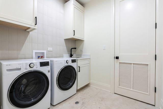 1442 W Fletcher Street, Chicago, IL 60657