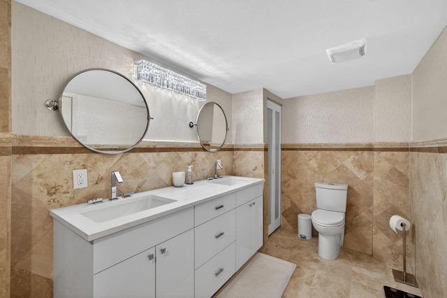 5380 N Ocean Drive 3b, Singer Island, FL 33404