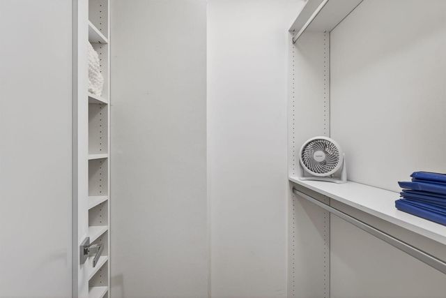 5380 N Ocean Drive 3b, Singer Island, FL 33404