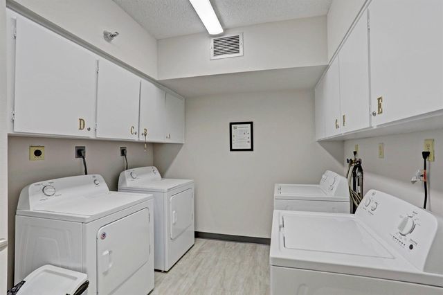 5380 N Ocean Drive 3b, Singer Island, FL 33404