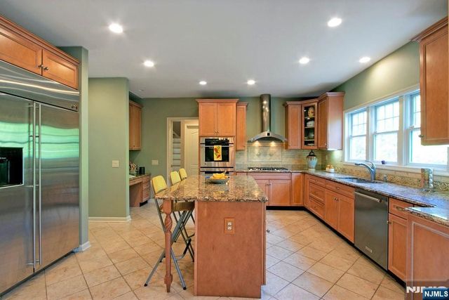 782 Tiffany Avenue, River Vale, NJ 07675
