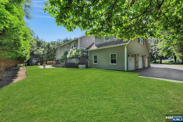 782 Tiffany Avenue, River Vale, NJ 07675