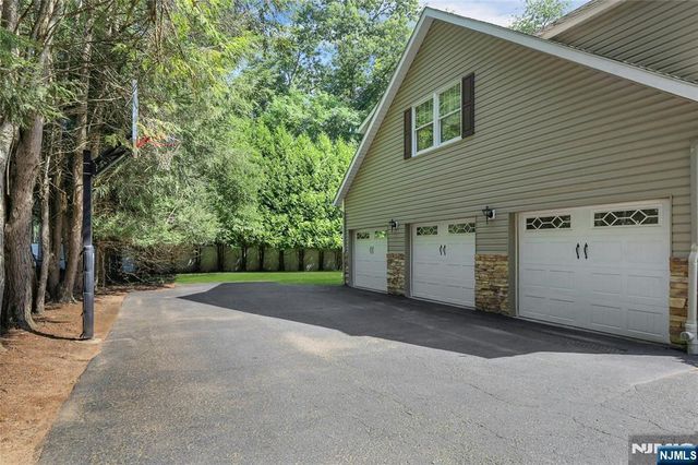 782 Tiffany Avenue, River Vale, NJ 07675