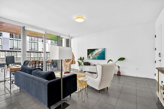 250 NW 24th St 4A, Miami, FL 33127