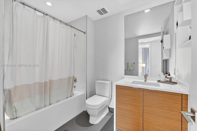 250 NW 24th St 4A, Miami, FL 33127