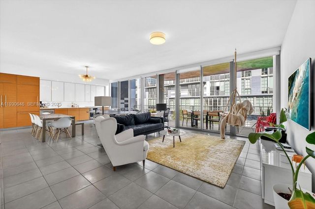 250 NW 24th St 4A, Miami, FL 33127