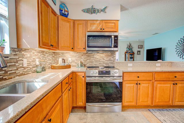 292 N Twin Maple Rd, St Augustine, FL 32084