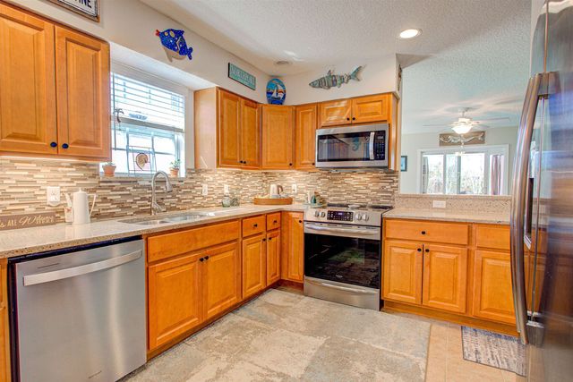 292 N Twin Maple Rd, St Augustine, FL 32084