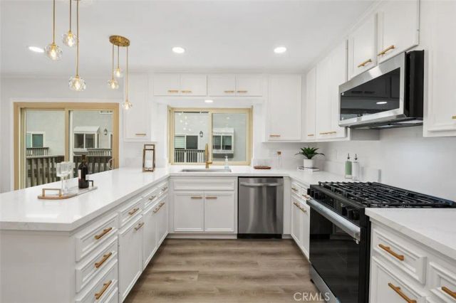 8 Summer Breeze, Irvine, CA 92603