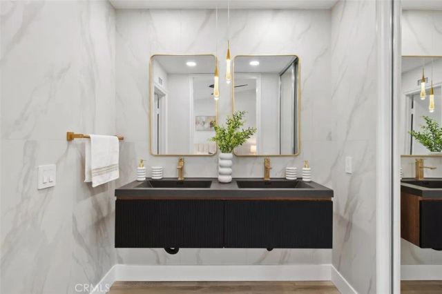 8 Summer Breeze, Irvine, CA 92603