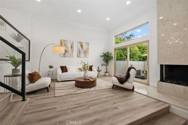 8 Summer Breeze, Irvine, CA 92603