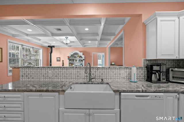 117 New Road, Thompson, CT 06277