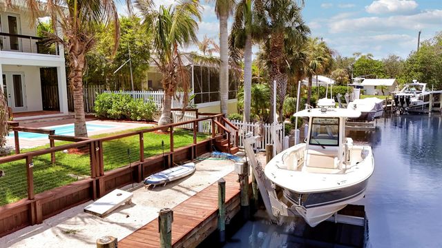 3997 SE Barcelona Street, Stuart, FL 34997
