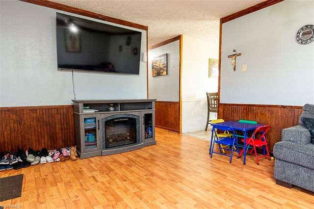 1114 Holly Springs Road, Mount Airy, NC 27030