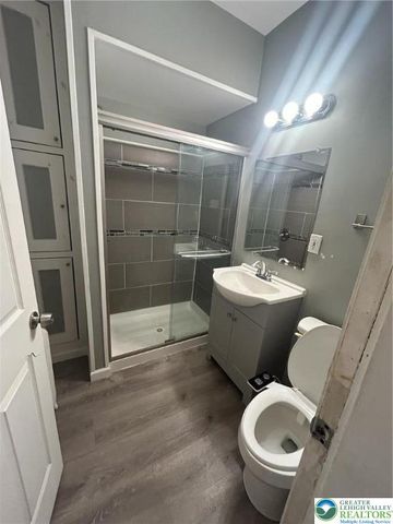 610 Folk 2, Easton, PA 18042