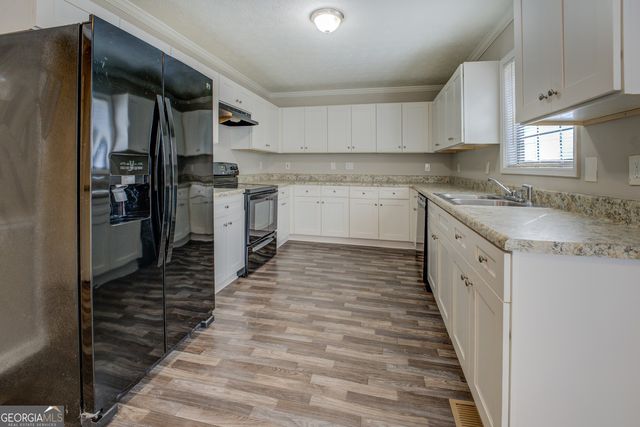 169 Holly Court, Loganville, GA 30052