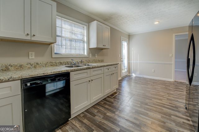 169 Holly Court, Loganville, GA 30052