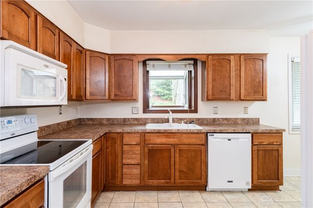 4024 Overland Trail, Kettering, OH 45429