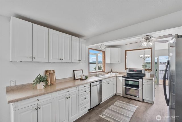 2485 Beach Drive E, Port Orchard, WA 98366