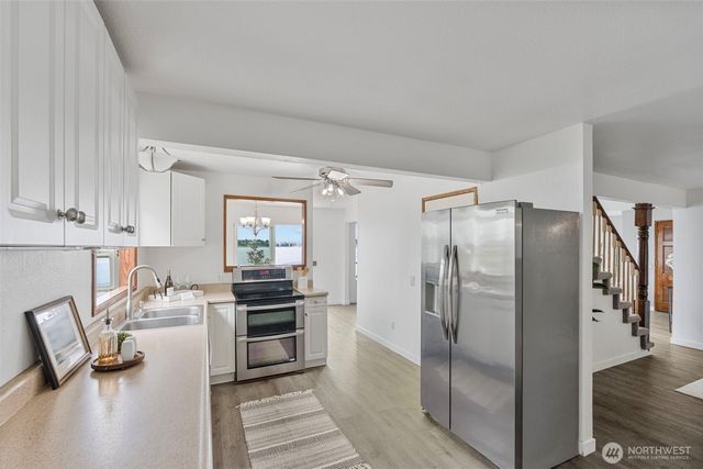 2485 Beach Drive E, Port Orchard, WA 98366