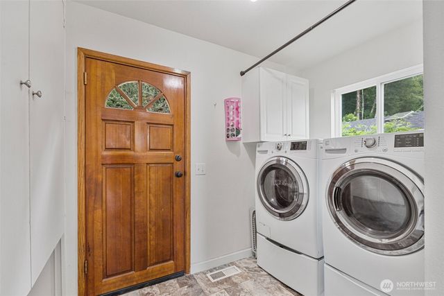 2485 Beach Drive E, Port Orchard, WA 98366