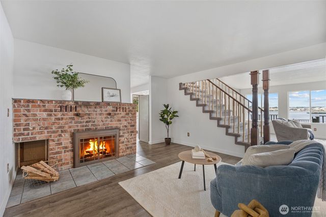 2485 Beach Drive E, Port Orchard, WA 98366