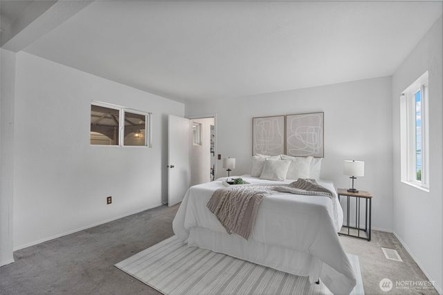 2485 Beach Drive E, Port Orchard, WA 98366
