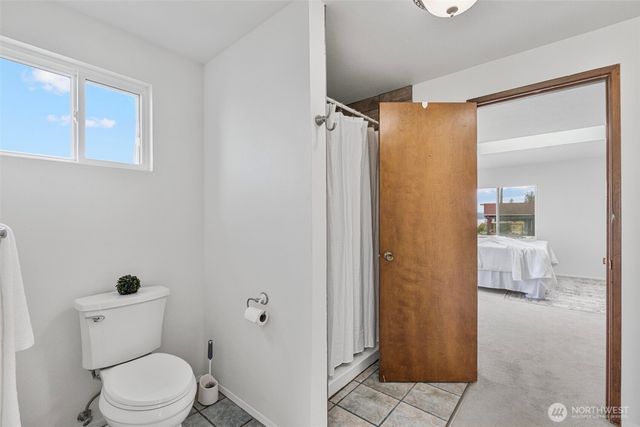 2485 Beach Drive E, Port Orchard, WA 98366