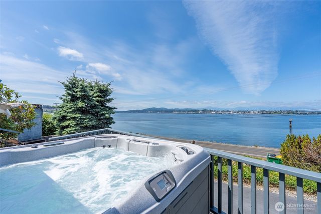 2485 Beach Drive E, Port Orchard, WA 98366