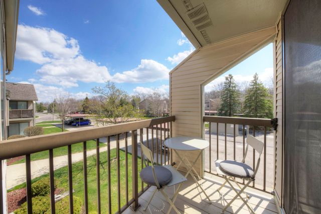 42779 Lilley Pointe Drive, Canton, MI 48187