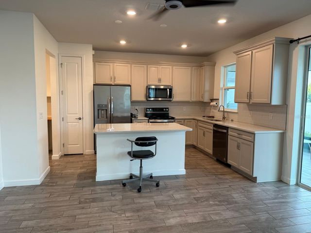 772 PARSONS MOORING COURT, Seffner, FL 33584