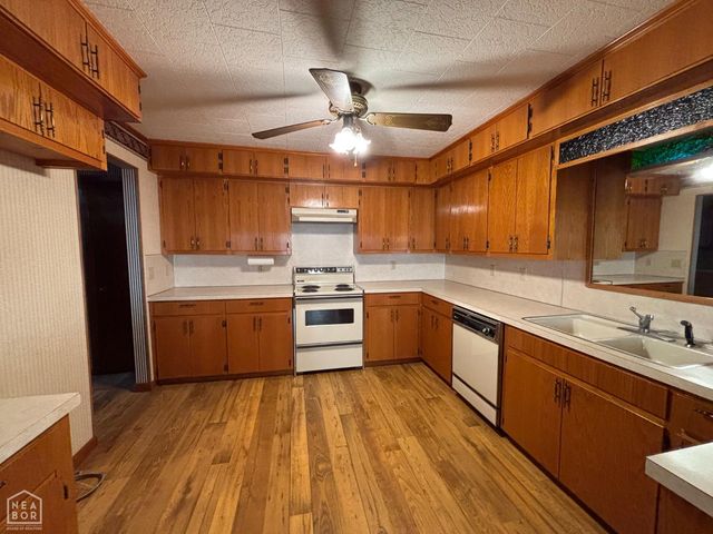 310 E Elm Street, Walnut Ridge, AR 72476