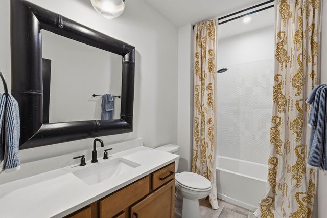 3304 Sarah Bee Ln, Thompsons Station, TN 37179