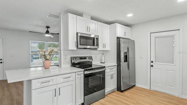 1151 OAKHILL STREET, Seffner, FL 33584