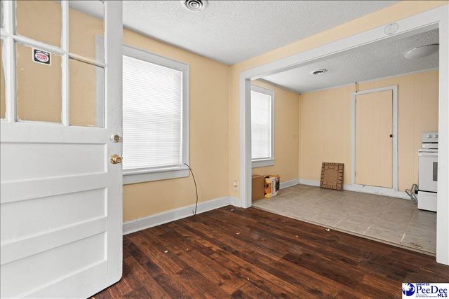 99 Huger St, Cheraw, SC 29520
