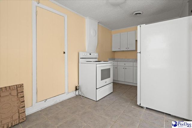 99 Huger St, Cheraw, SC 29520