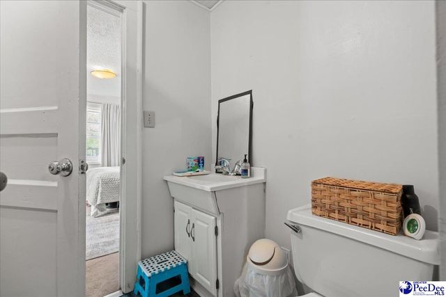 99 Huger St, Cheraw, SC 29520