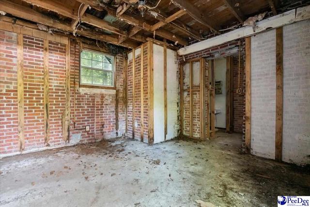 99 Huger St, Cheraw, SC 29520