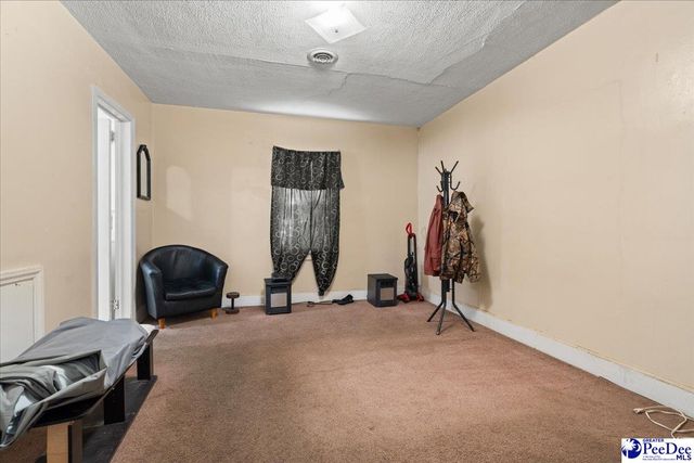 99 Huger St, Cheraw, SC 29520