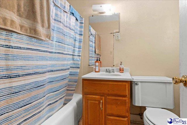 99 Huger St, Cheraw, SC 29520