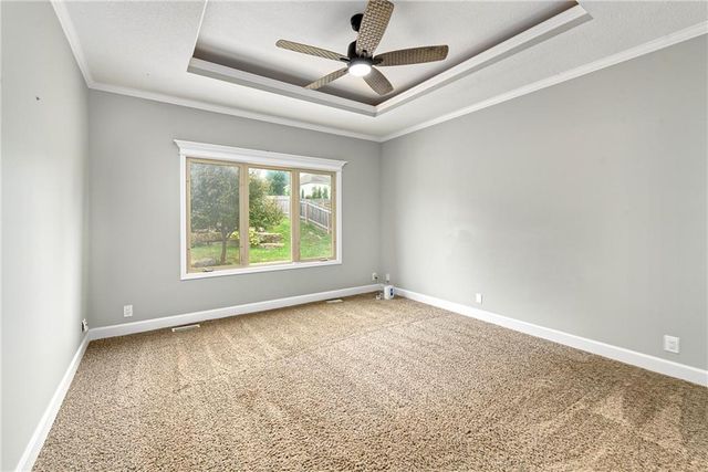 1007 Burr Oak Lane, Grain Valley, MO 64029