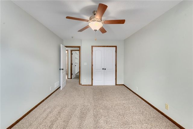 1007 Burr Oak Lane, Grain Valley, MO 64029