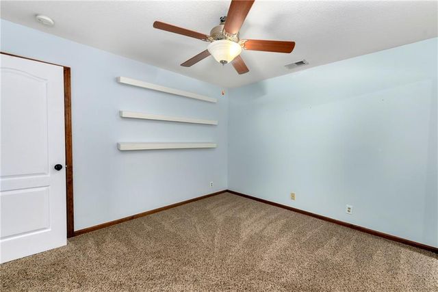 1007 Burr Oak Lane, Grain Valley, MO 64029