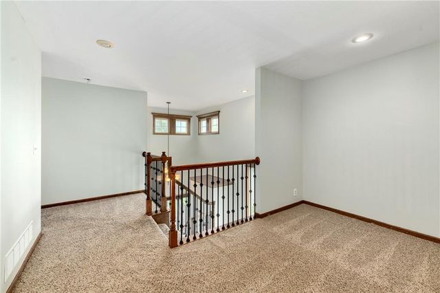 1007 Burr Oak Lane, Grain Valley, MO 64029
