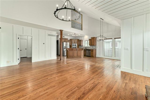 1007 Burr Oak Lane, Grain Valley, MO 64029